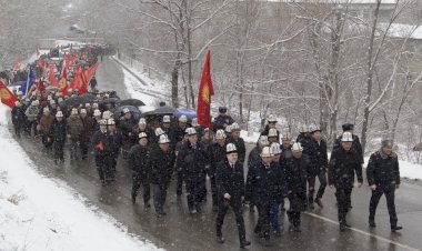 Мамлекеттик туу жана ак калпак күнү белгиленди