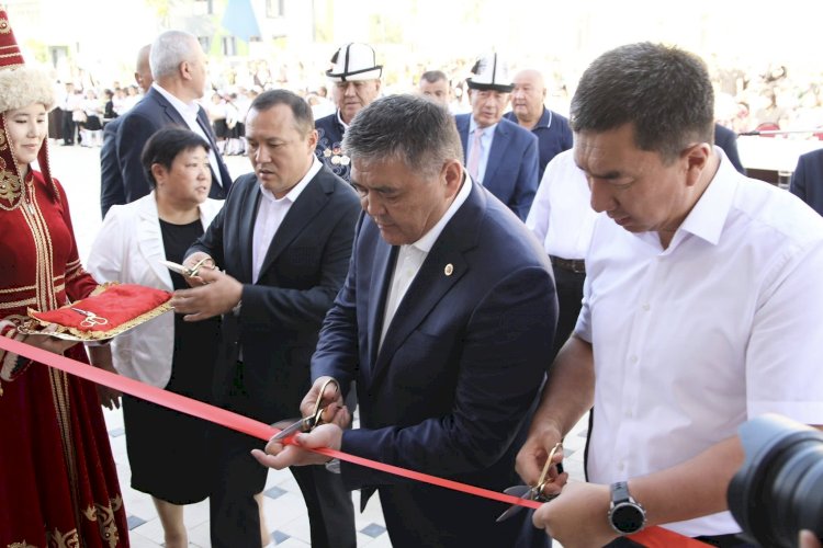 Жалал-Абад шаарында №14 Сатыбалды Давлетов атындагы жалпы билим берүүчү орто мектебинин кошумча имараты ачылды