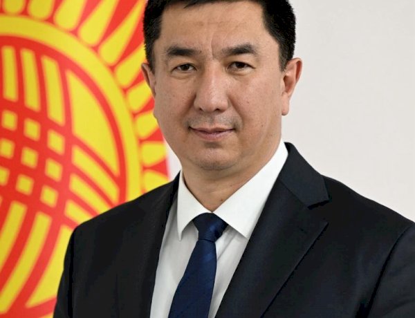 Жалал-Абад: облус жетекчиси теле көрсөтүү тармагындагы эмгектенген адистерди куттуктады