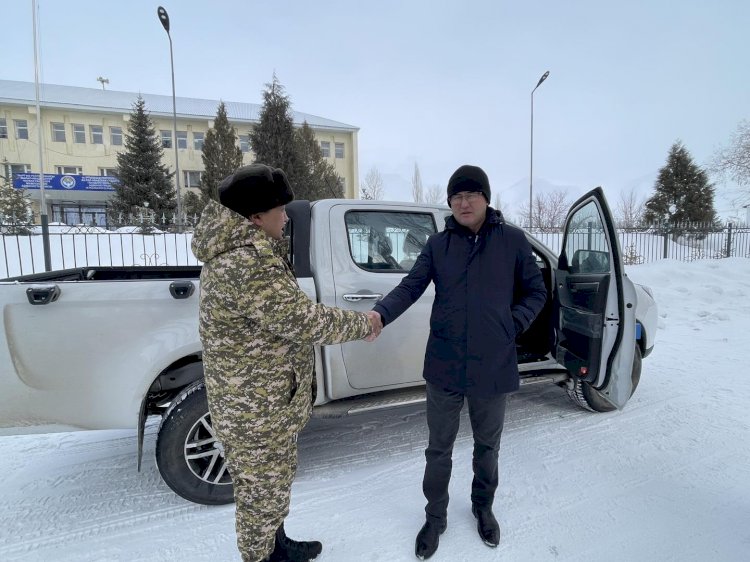 Чаткалдагы аскер комиссариатына жаңы кызматтык унаалар тапшырылды