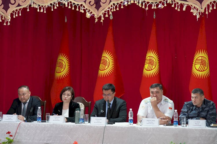 Облус башчысы  Сузактын  Багыш айыл аймагынын тургундары менен жолугушту